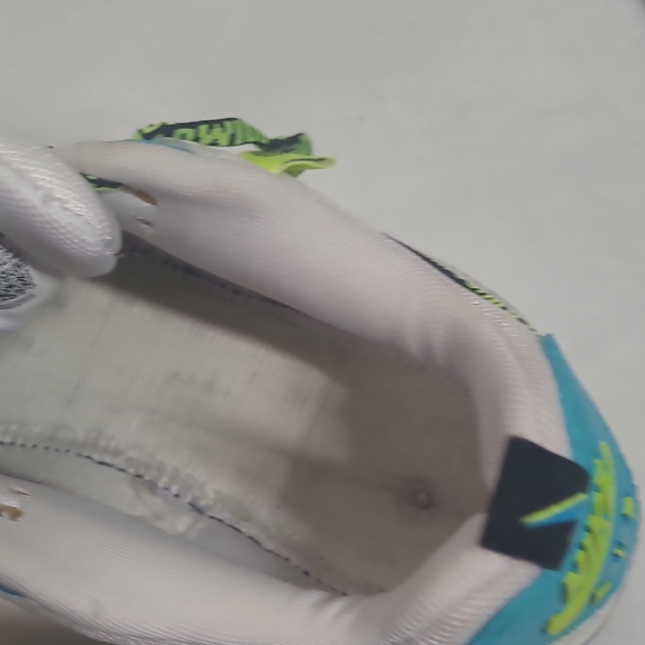 Nike White and Blue Chunky Sneakers - Picture 5 of 10